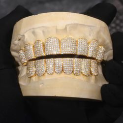 VVS Moissanite “Royal” Gold Grillz (Passes All Diamond Testers)