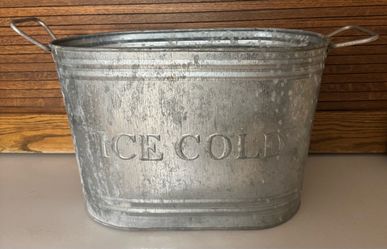 Heavy Duty Galvanized Metal Ice Bucket