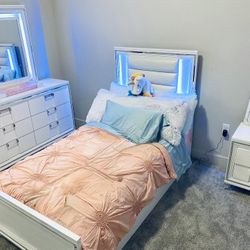 RC Willey Posh White Twin Trundle Bed Set + LED Headboard + Nightstand (Like New)