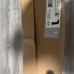 Women Size 7 Ugg Rain Boot 