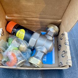 Cash Acne Pressure Reducing Valve 3/4”