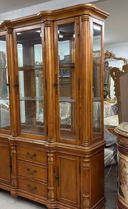 China Cabinet /Display Unit
