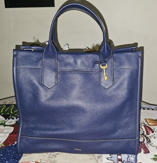 Fossil Tote Bag