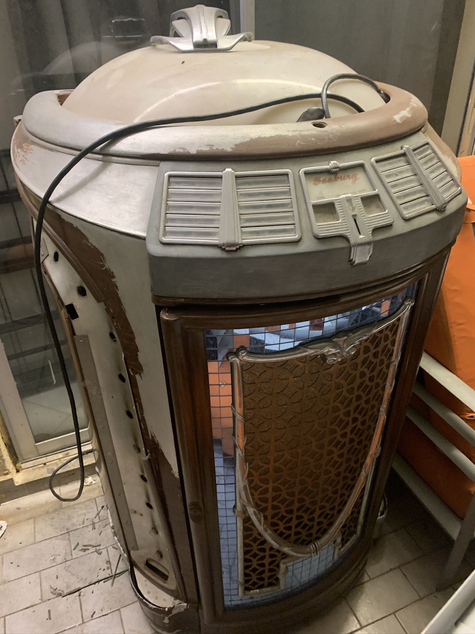 1950’s Juke Box From Vegas $350 reduced from $500 It Works It Came With