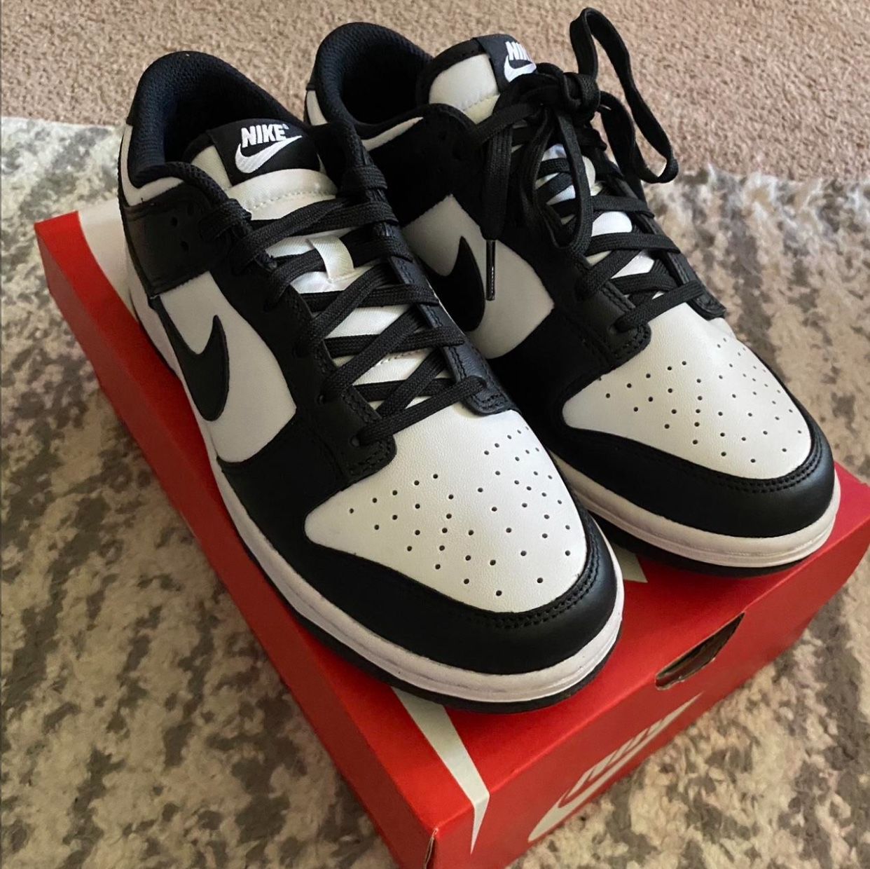 nike panda dunks
