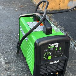 Titanium Stick 225 Welder 