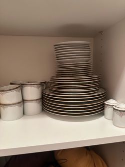 Noritake Dinnerware Set