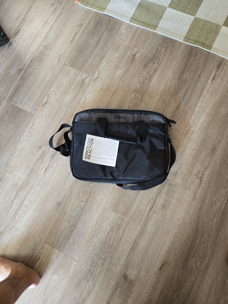 Kenneth Cole Reaction Laptop Bag