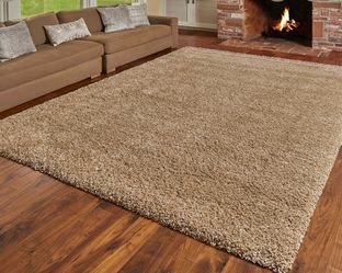 Beautiful Thomasville shag area rug nearly 8’ x 10’