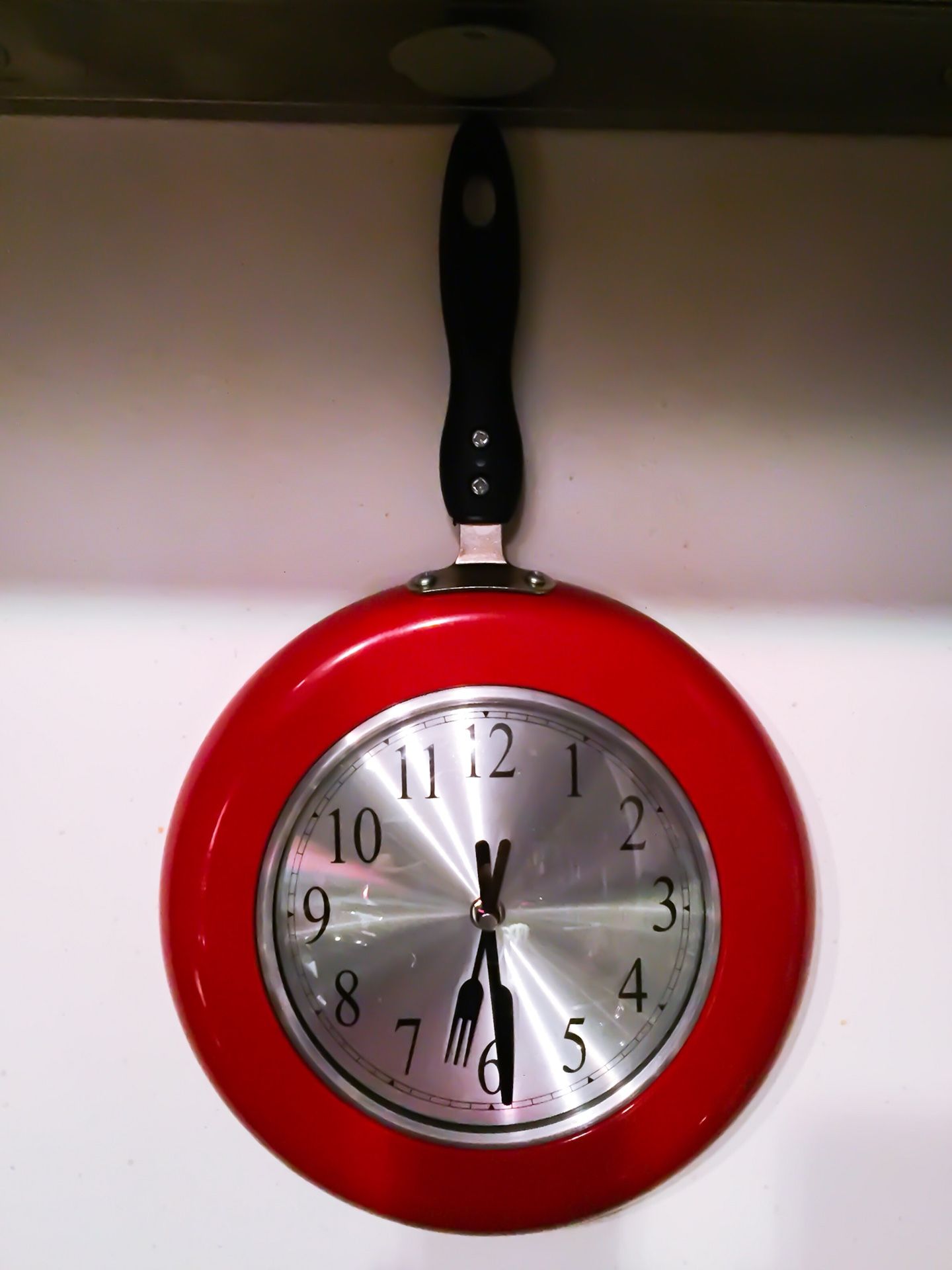 Brand New! Frying Pan Kitchen Wall Clock