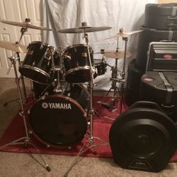 Yamaha Drum Set