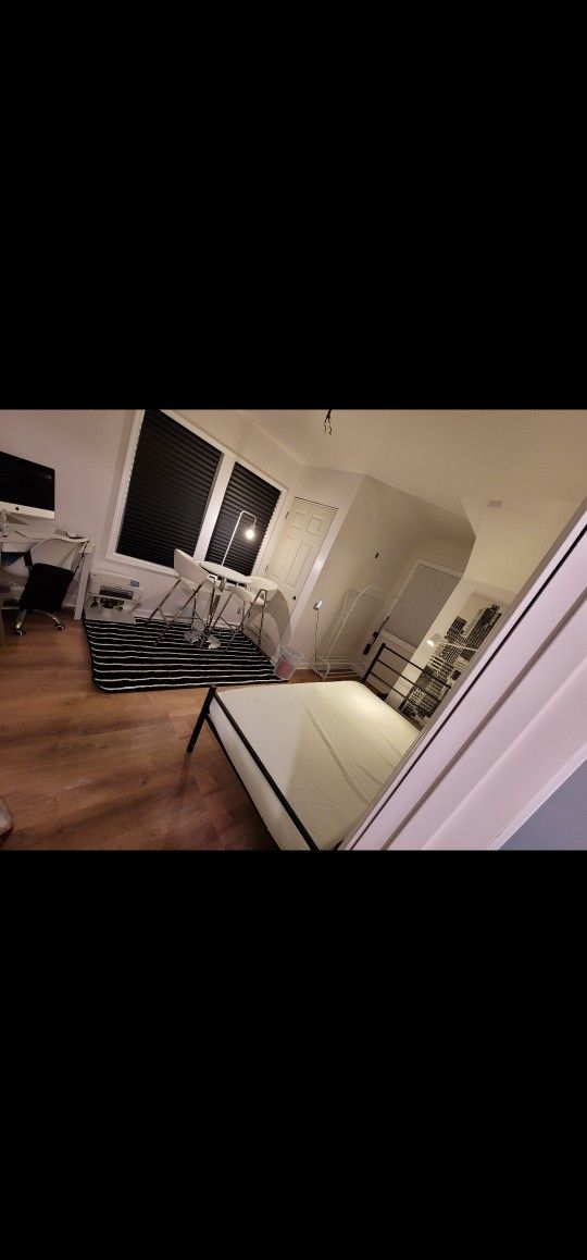 Twin bed