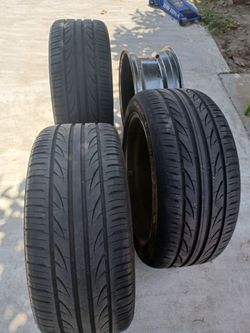 235/40/r18 good condiction