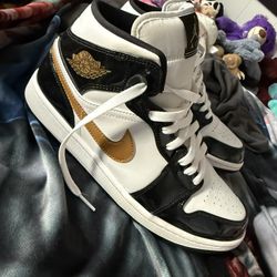 High Top Jordan 1’s 