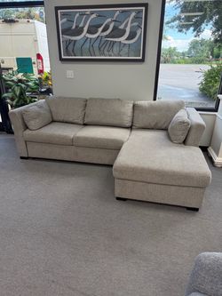 Sleeper sectional (FREE 24H DELIVERY AND SETUP)