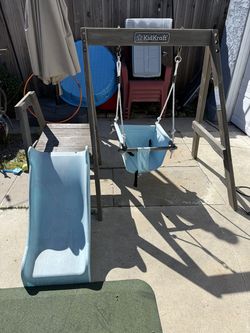 Kid Kraft toddler swing set