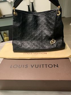 AUTHENTIC LOUIS VUITTON BAG 