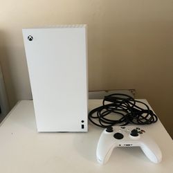 White Xbox Series X Digital Edition + Wireless Controller