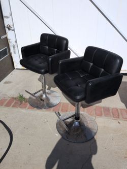 Black leather adjustable bar stools