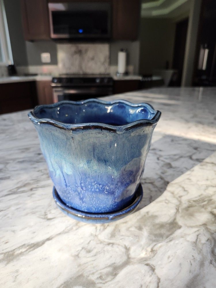 Ceramic Pot - 6 1/2"