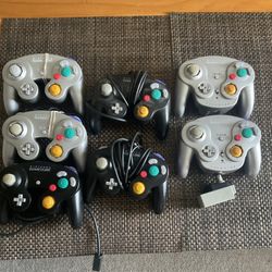 Nintendo Game Cube Controllers 
