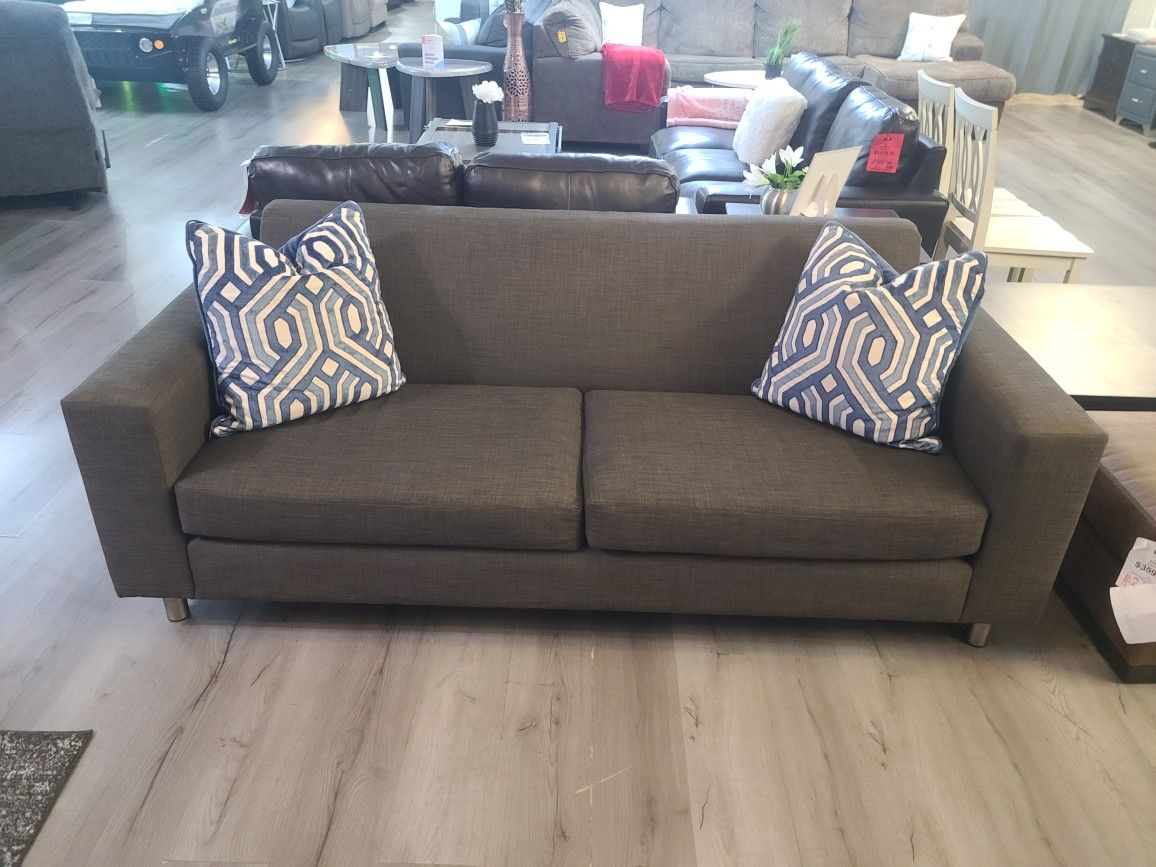 CLEARANCE !! PREOWN GREY SOFA COUCH 