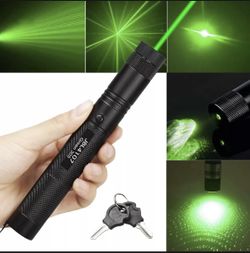 Laser 303 Color Verde. Con Batería Recargable Y Cargador Incluido.