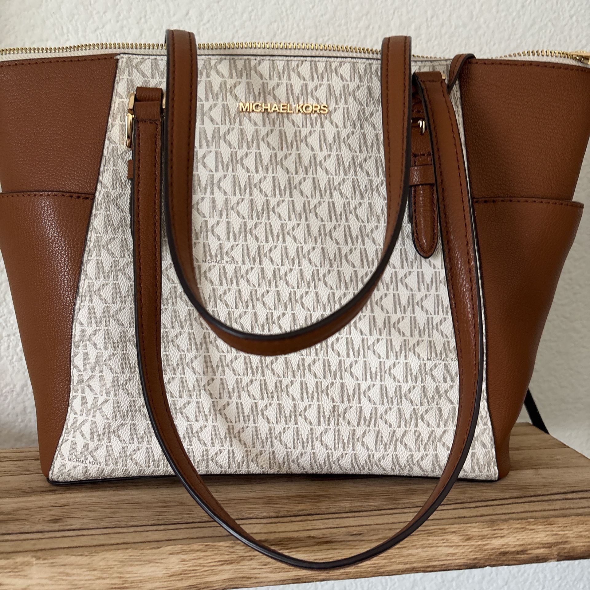 Michael Kors Signature Tote