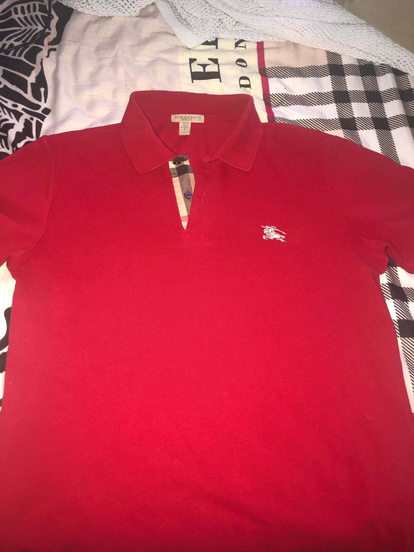 Burberry polo size small