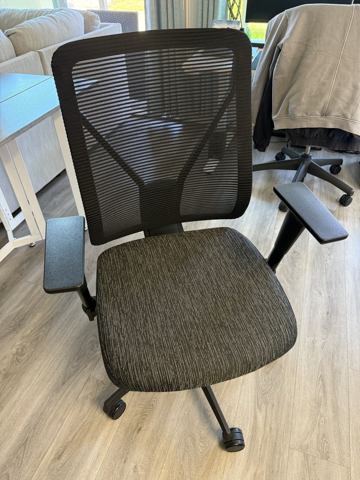 Ergonomic Office Chair - Allseating Levo Task Chair 47040