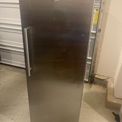 Galanz Upright Refrigerator/Freezer