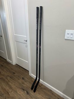 Intermediate CCM Ribcor XT2 Right Handed Hockey Stick P40 50 Flex (New)