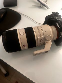 Sony GM 70-200 f2.8 lens telephoto