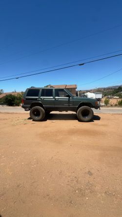 2000 Jeep Cherokee