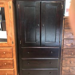 Tall Closet 3 Drawer