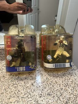Peyton Manning & Ray Lewis NFL McFarlane Figures