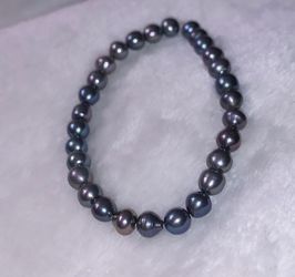 FRESHWATER PEARL BRACELET !!