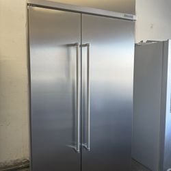 Kitchen Aid 42 In Wide Refrigerator 