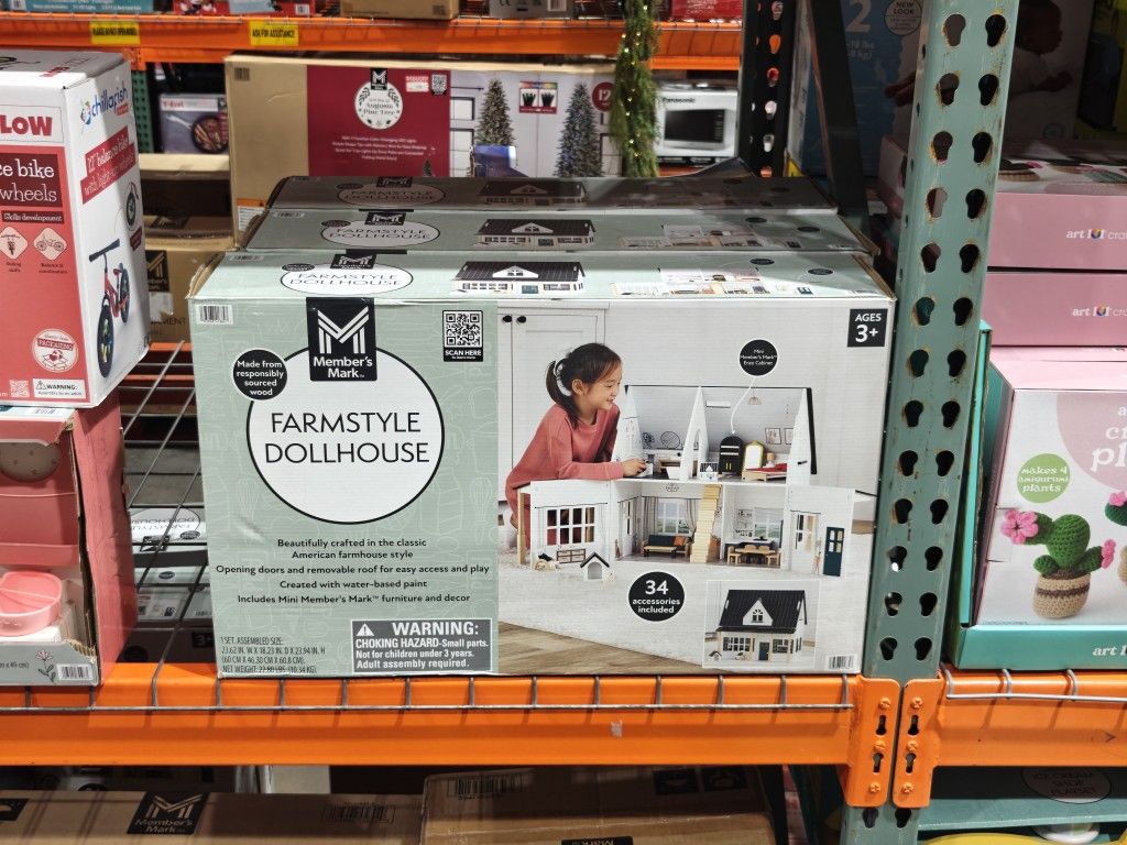 Wooden Farmstyle Dollhouse