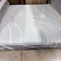 💯King Mattress Tempurpedic ProAdapt Medium Hybrid 💯