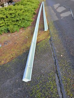 Aluminum gutter