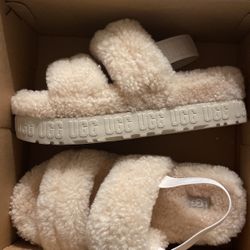Uggs Size 8 New Never Worn 