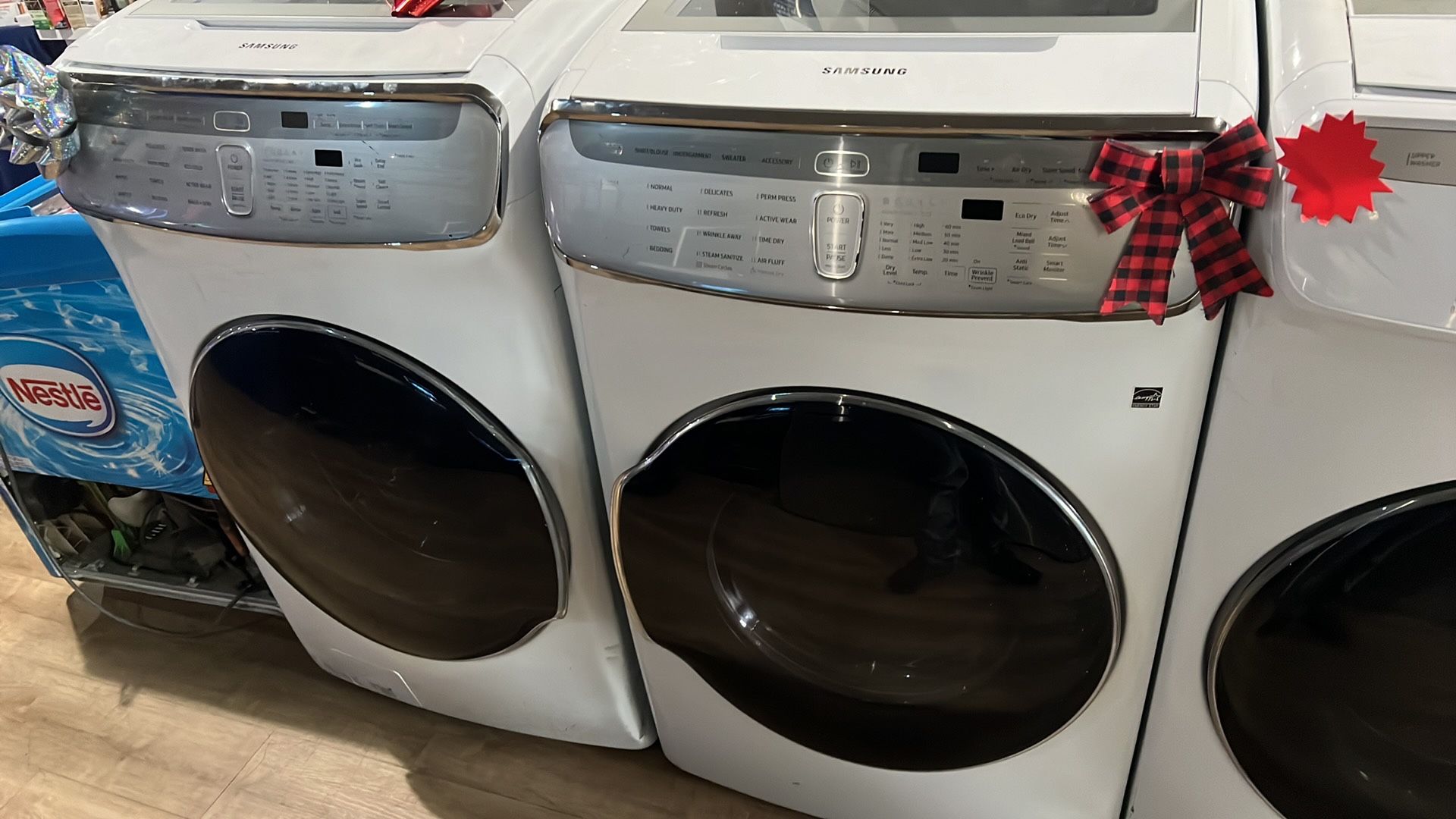 Gas Set. Washer And Dryer. Samsung