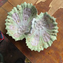 14”x12”  Art Deco Style Vintage Shell Vintage Serving Dish With Middle Handle