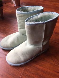 Uggs Mint Green/ Size 6/Vintage