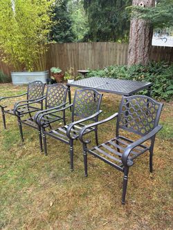 Five piece outdoor dining patio set