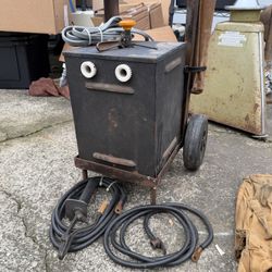 Vintage Weldco 220v Model 150 welding machine w attachments on cart