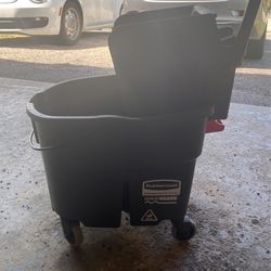 Mop Bucket 