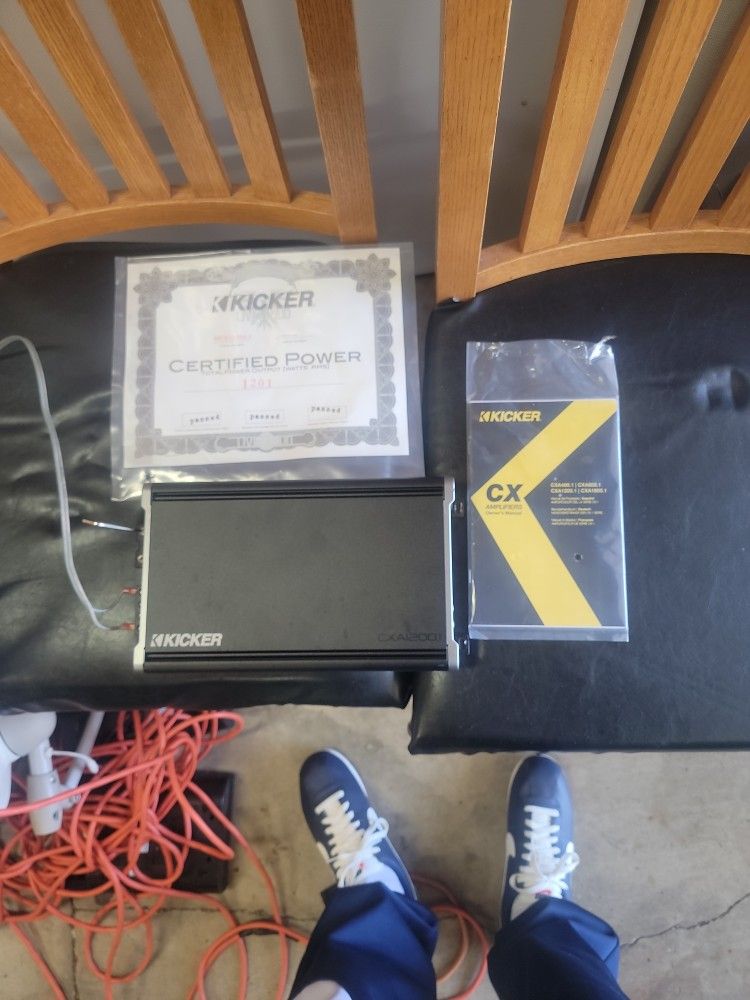 1200w Kicker Amplifier