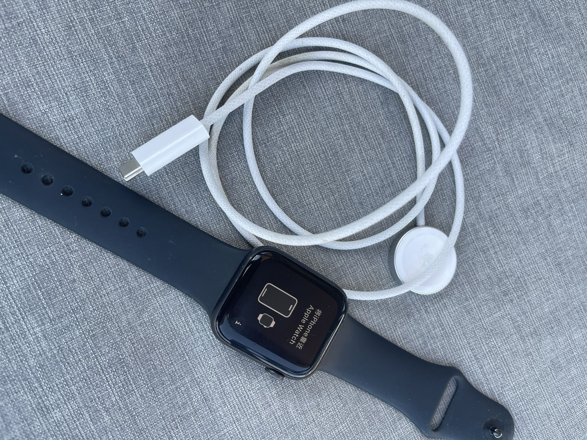 Apple Watch GPS w/charger